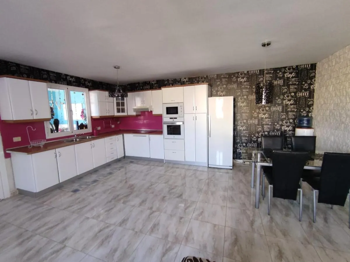 Habitacion En Casa Denube Las Playas 0*,  Spain